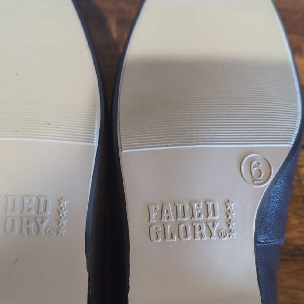 NIB Faded Glory Brown Loafers Size 6 - New In Box - Picture 5 of 11